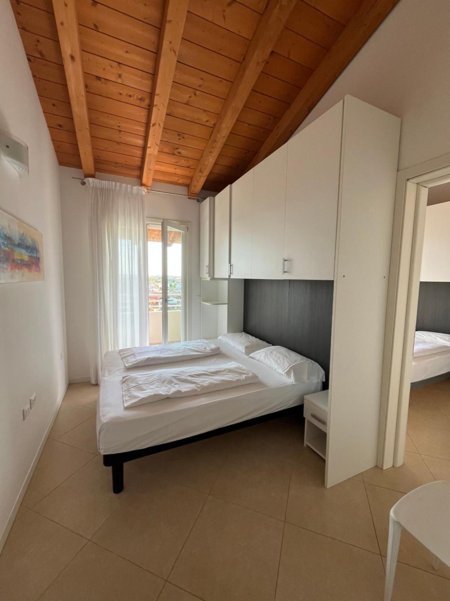 Villaggio Hemingway - Aparthotel Caorle Esterno foto